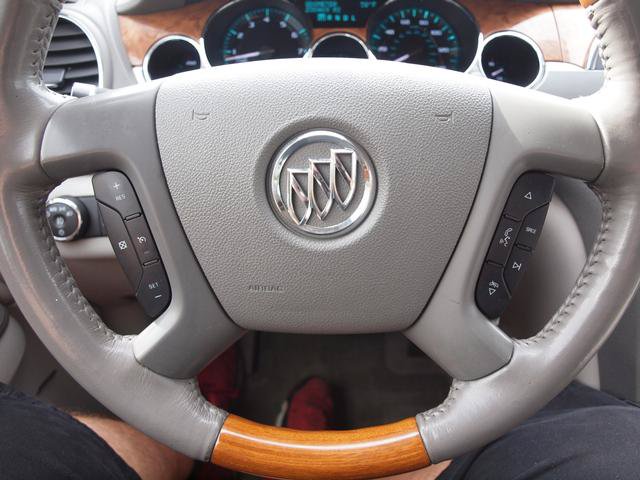Used 2011 Buick Enclave CXL w/ Trailering Provision Package FWD image 10