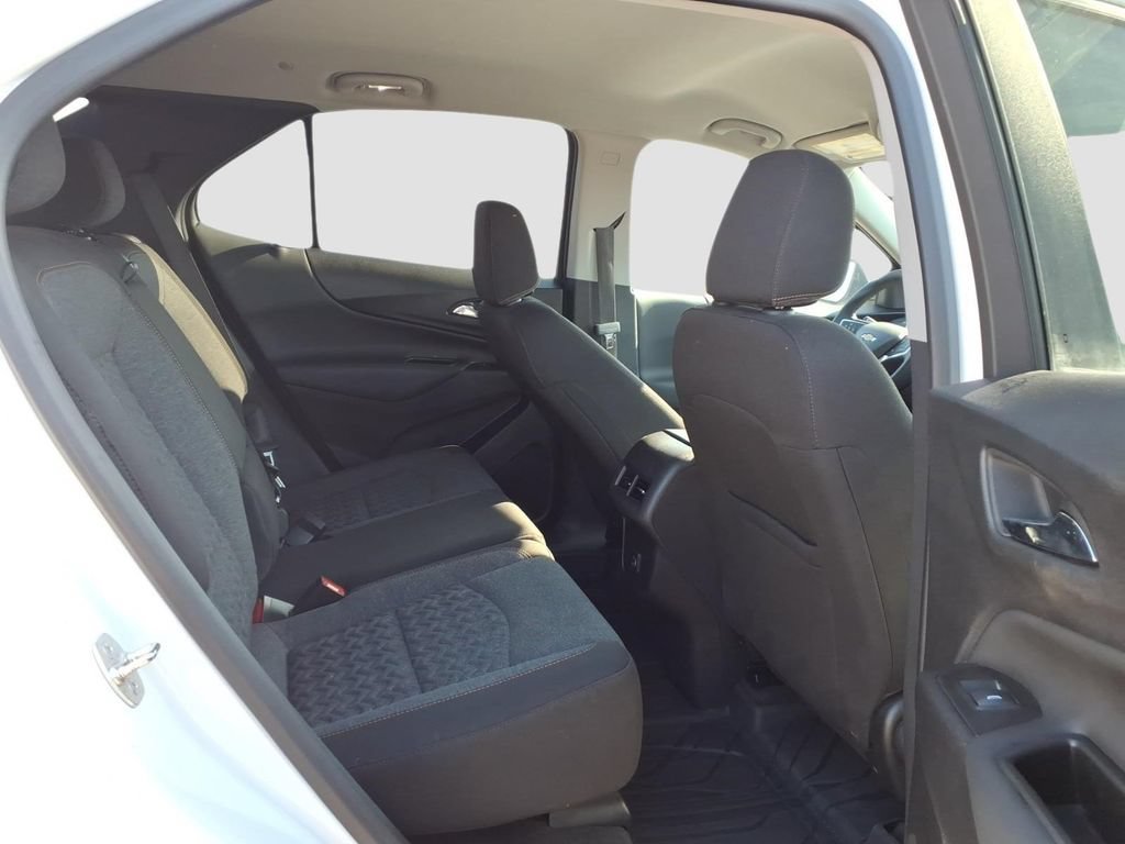 Used 2024 Chevrolet Equinox LT w/ LPO, Floor Liner Package FWD image 12