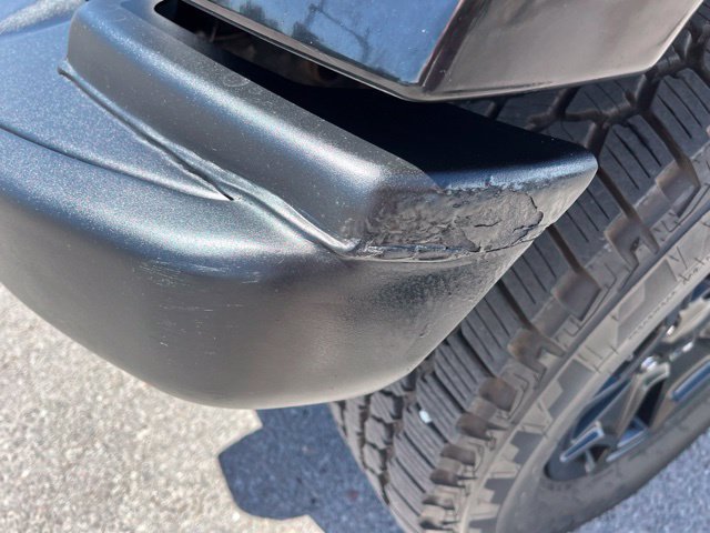 Used 2016 Jeep Wrangler Unlimited Sahara AWD/4WD image 5
