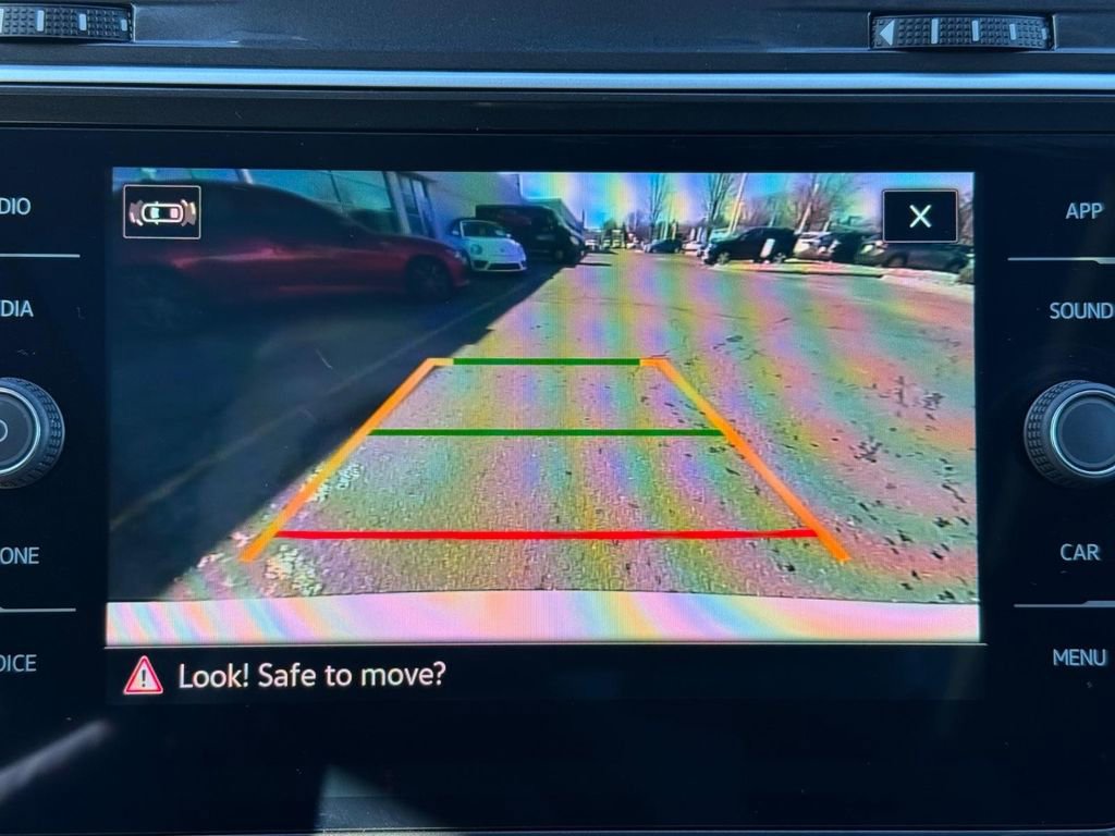 Certified 2024 Volkswagen Tiguan SE image 19