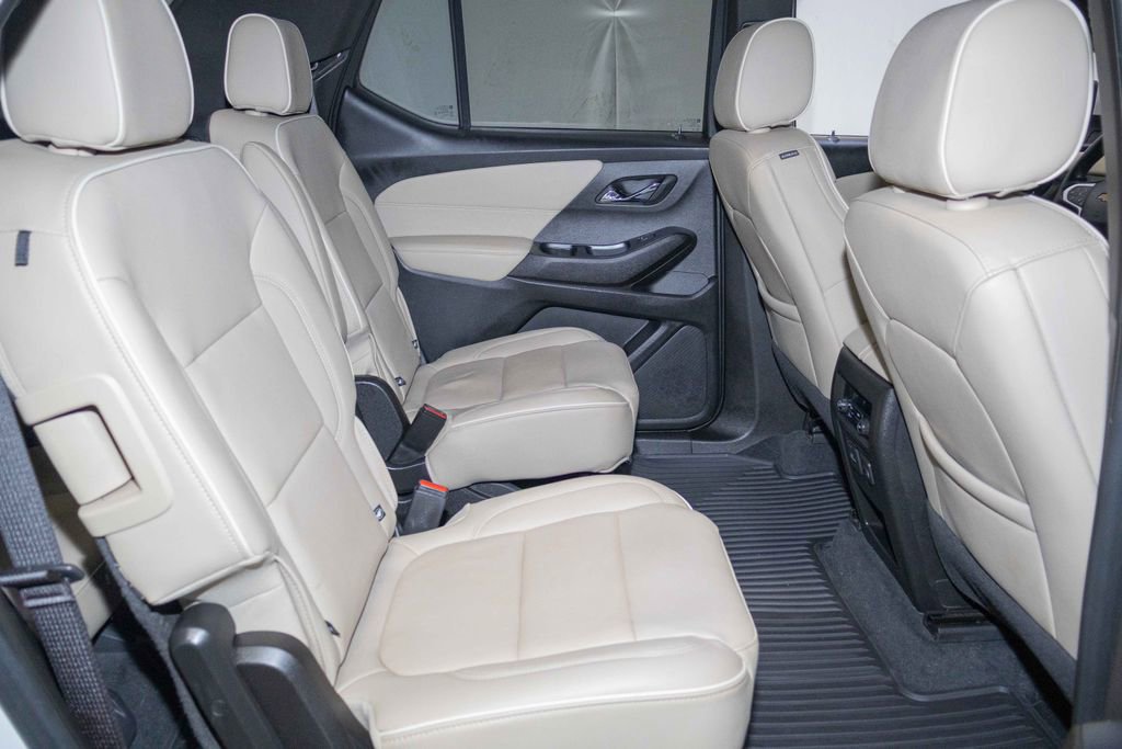 Used 2022 Chevrolet Traverse Premier image 15