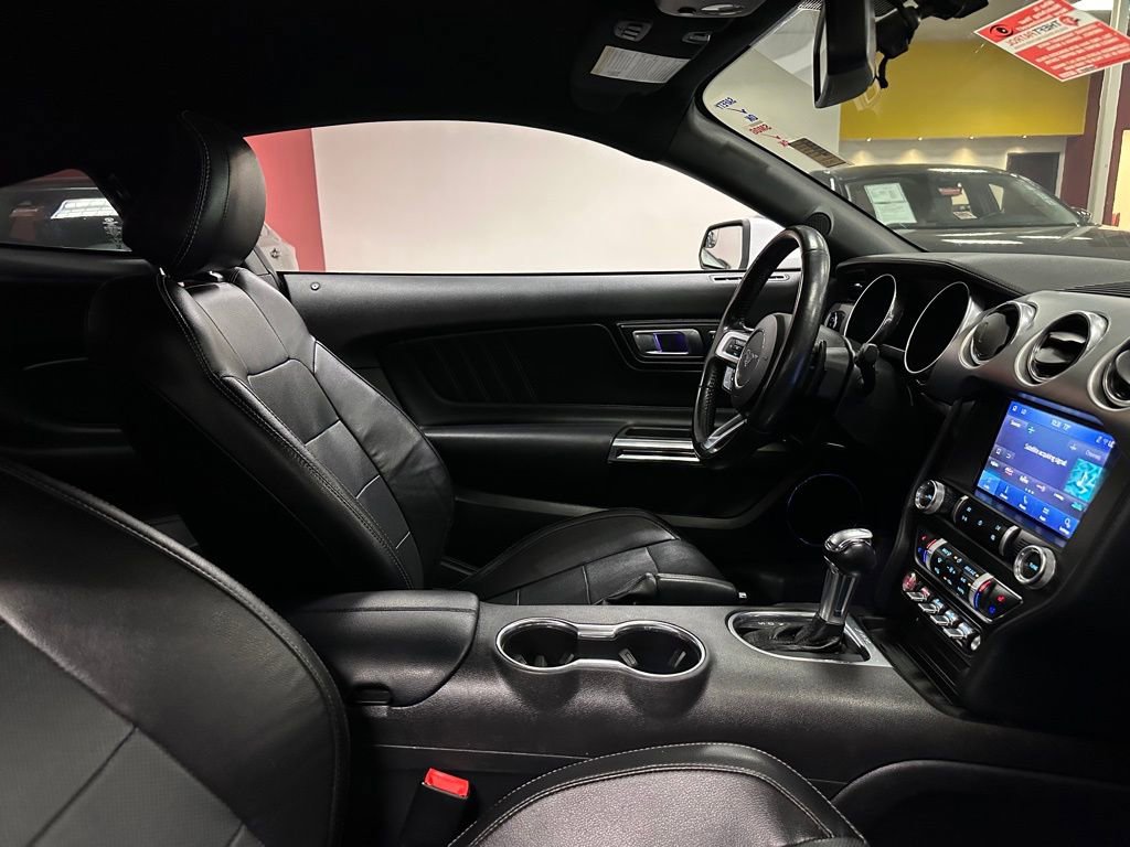 Used 2020 Ford Mustang Premium image 28
