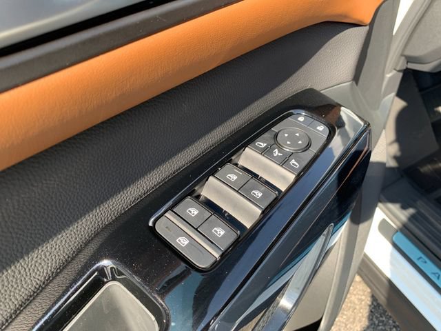 New 2026 Nissan Pathfinder Platinum AWD/4WD image 12