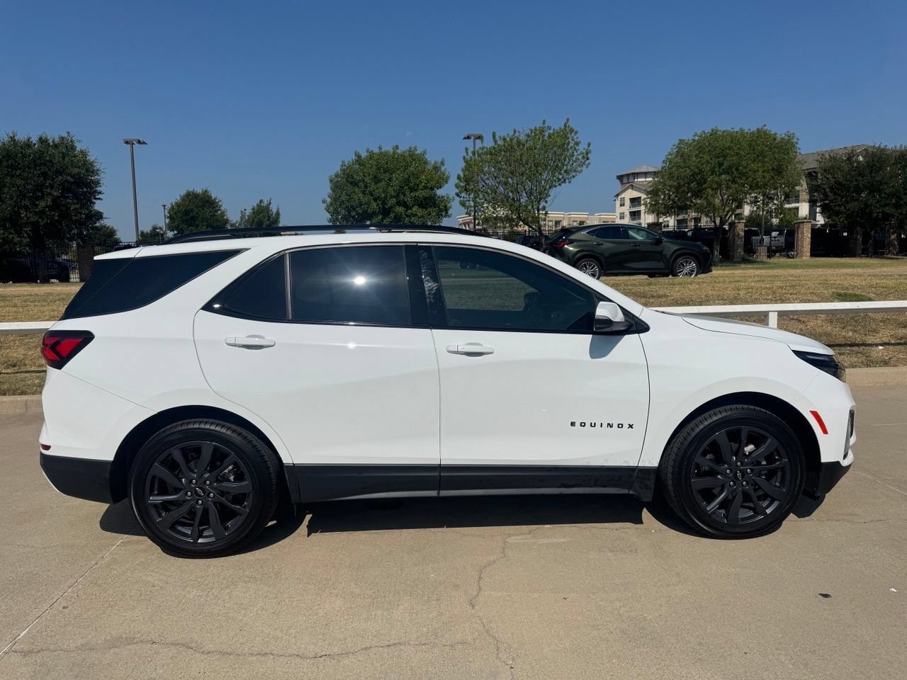 Used 2024 Chevrolet Equinox RS w/ RS Leather Package FWD image 3