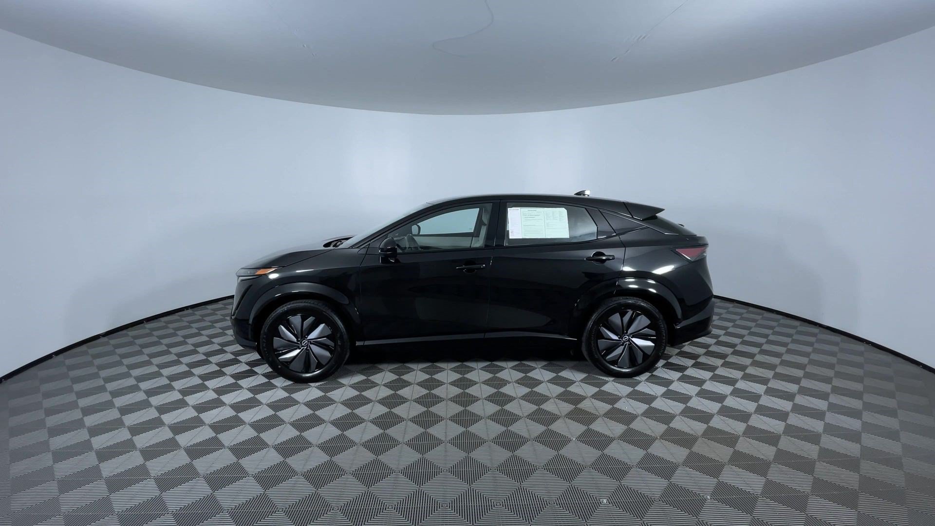 Certified 2024 Nissan Ariya AWD image 5