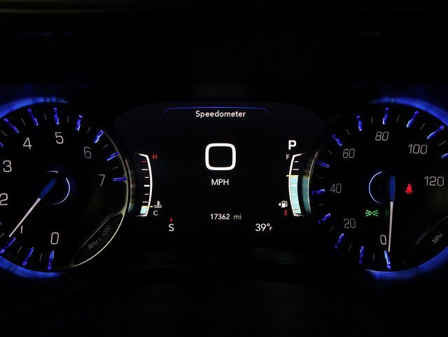 Used 2025 Chrysler Pacifica Limited image 17