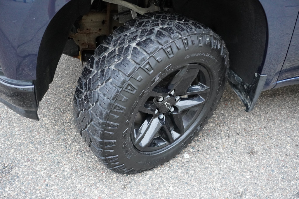 Certified 2019 Chevrolet Silverado 1500 LT Trail Boss AWD/4WD image 13