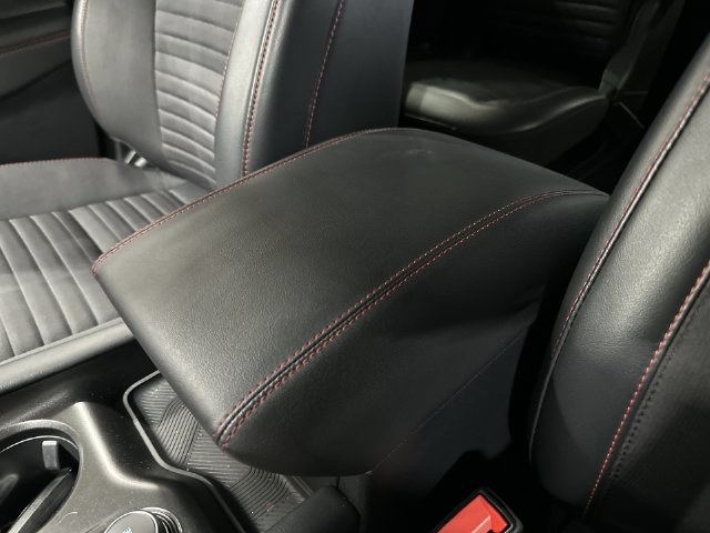Used 2025 Ford Explorer ST-Line AWD/4WD image 26