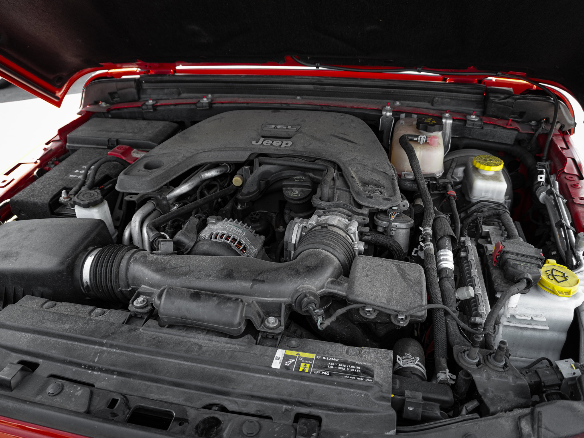 Used 2018 Jeep Wrangler Unlimited Sport S image 32