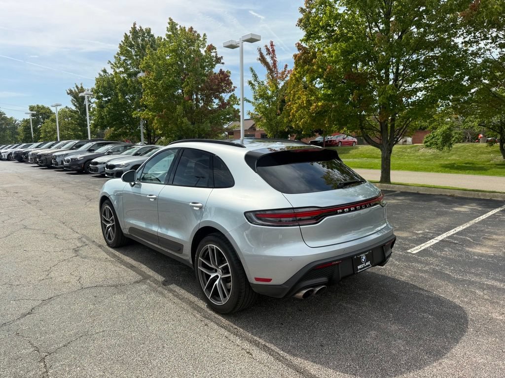 Used 2023 Porsche Macan S AWD/4WD image 3