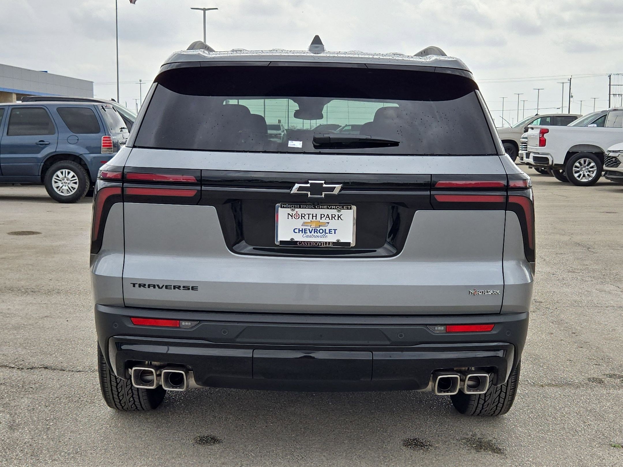 Certified 2026 Chevrolet Traverse LT w/ Midnight/Sport Edition image 4