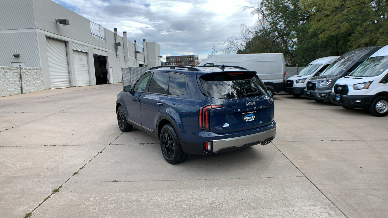Used 2023 Kia Telluride SX X-Pro AWD/4WD image 3
