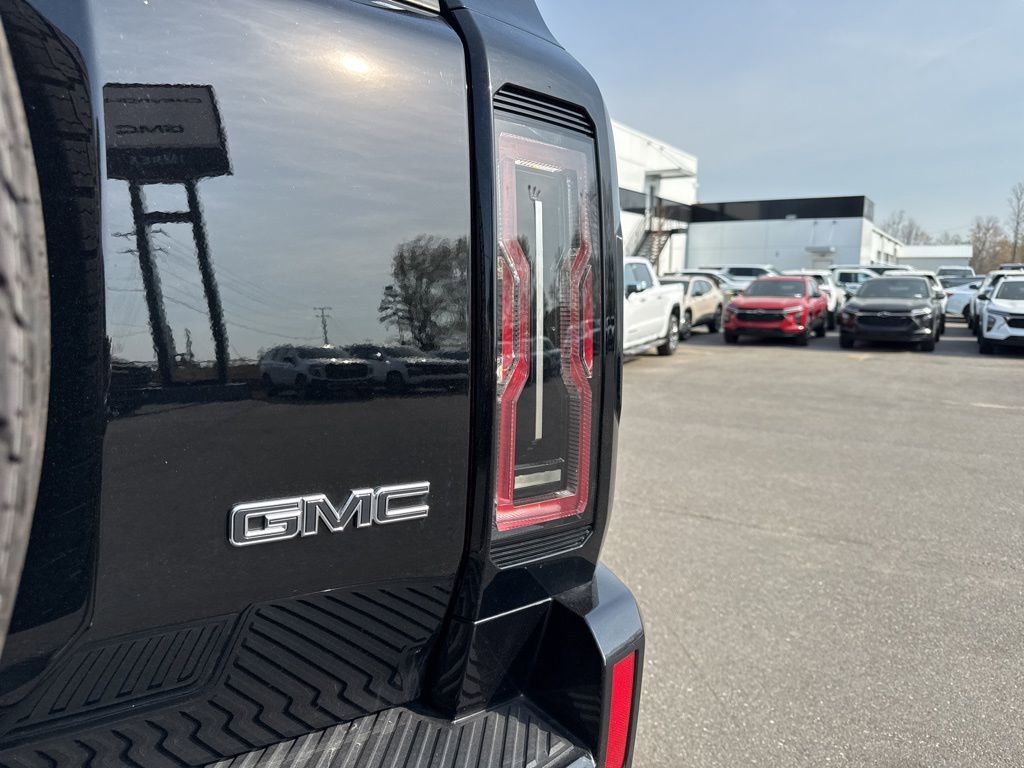 Used 2025 GMC Hummer EV 2X w/ LPO, Sport Package image 34