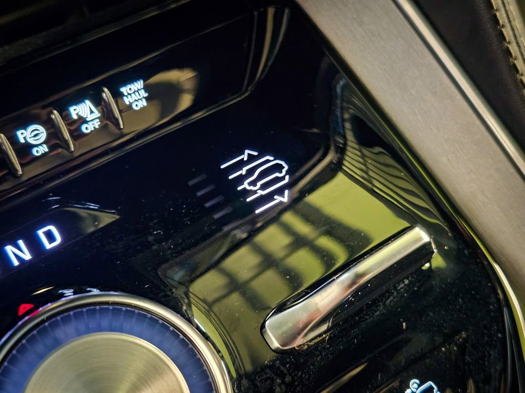 New 2026 Jeep Grand Wagoneer 4WD image 32