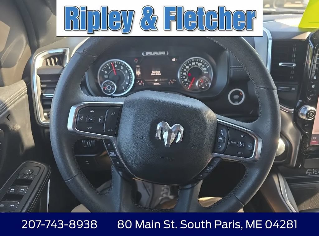 Used 2025 RAM 1500 Laramie AWD/4WD image 18