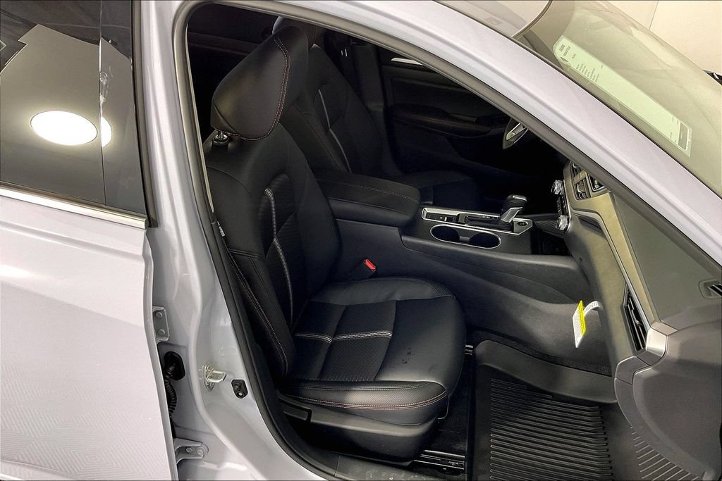 New 2026 Nissan Altima 2.5 SR AWD/4WD image 40