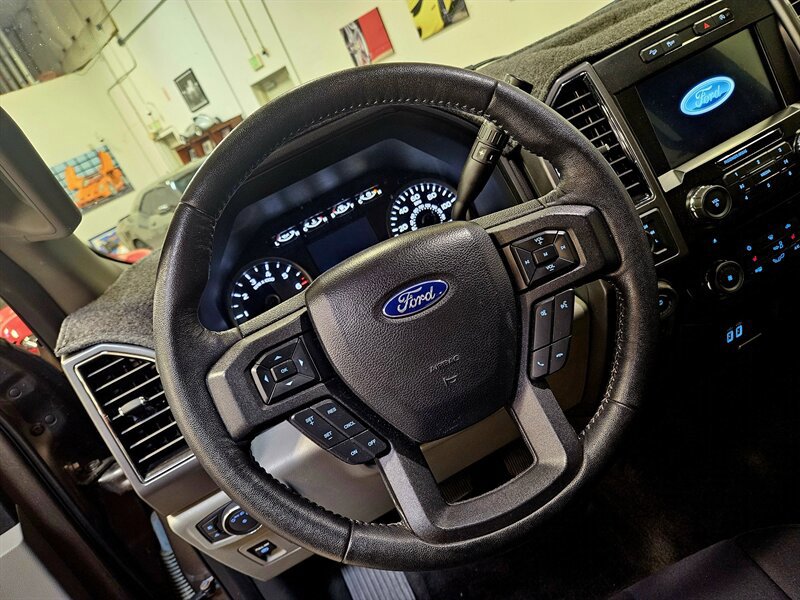Used 2018 Ford F150 XLT w/ Equipment Group 302A Luxury AWD/4WD image 32