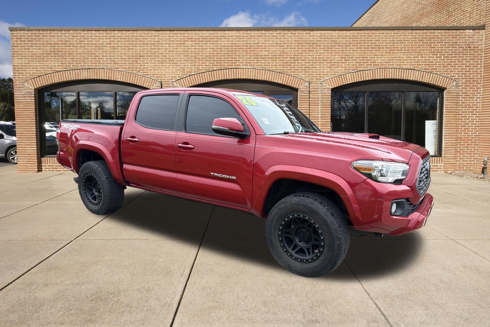 Used 2020 Toyota Tacoma TRD Sport AWD/4WD video 1