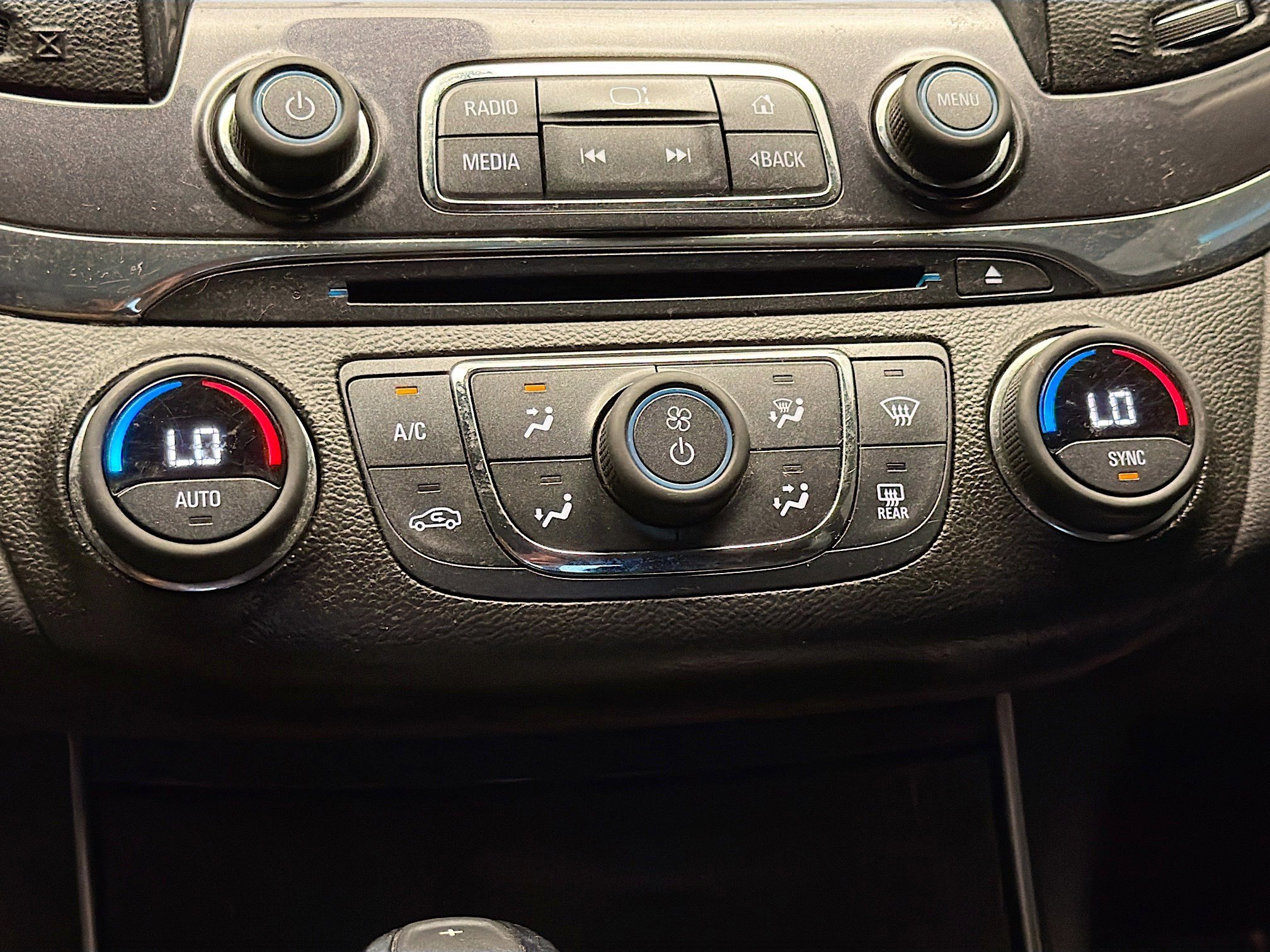 Used 2019 Chevrolet Impala Premier FWD image 10