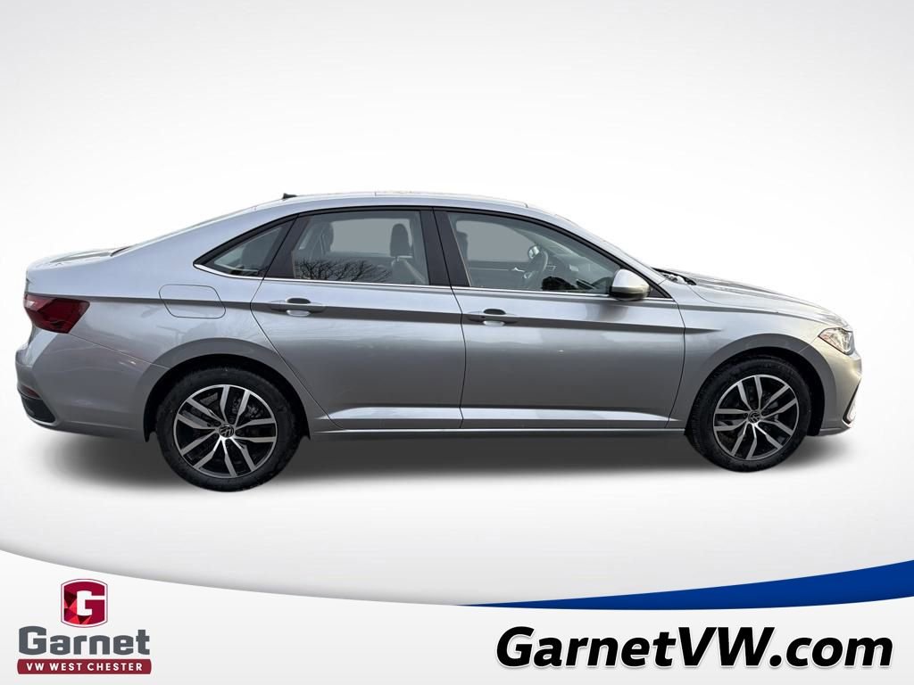 New 2026 Volkswagen Jetta SE image 6