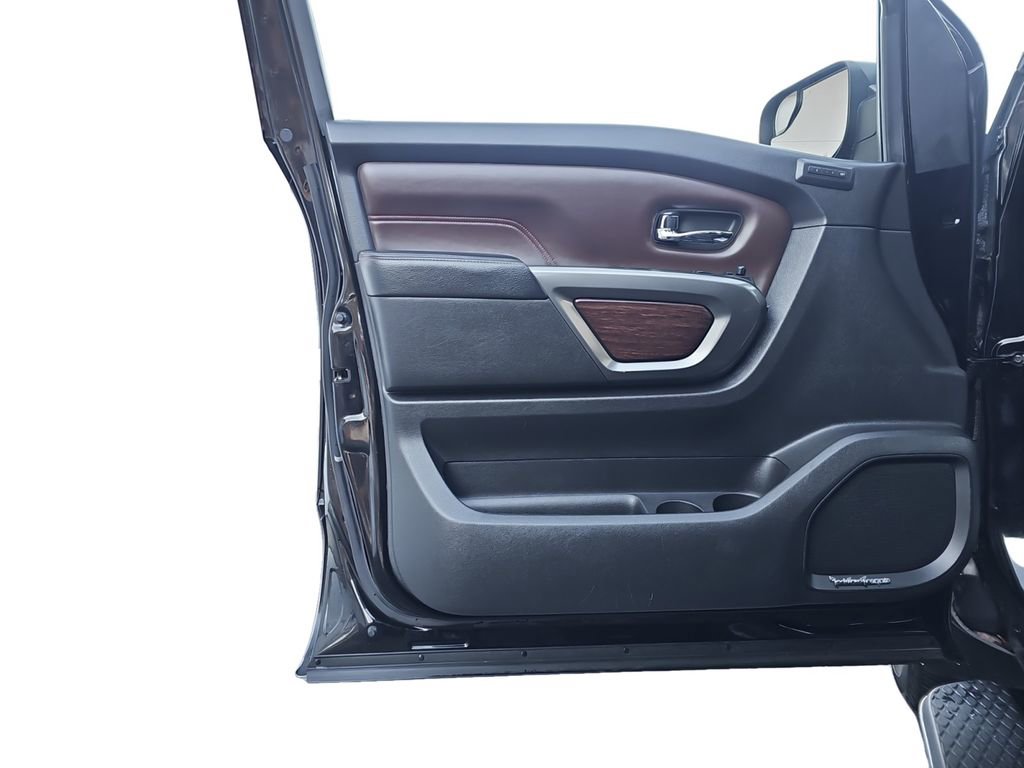 Used 2018 Nissan Titan Platinum Reserve w/ Platinum Utility Package image 14