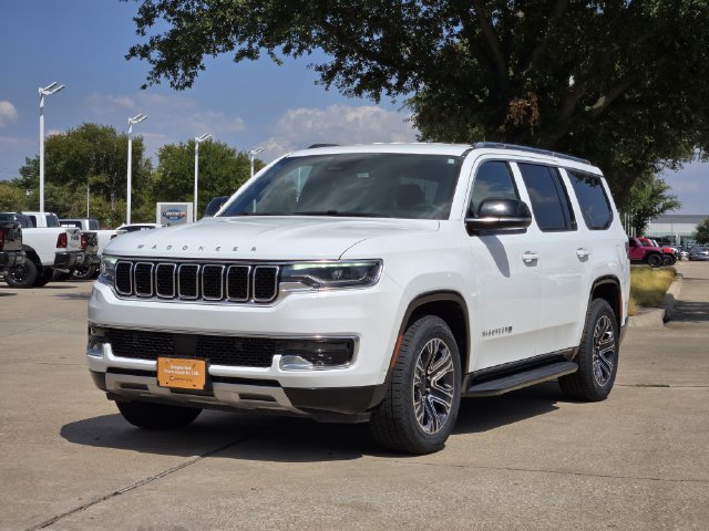 Certified 2024 Jeep Wagoneer Series II w/ Flexible Seating Group AWD/4WD image 3