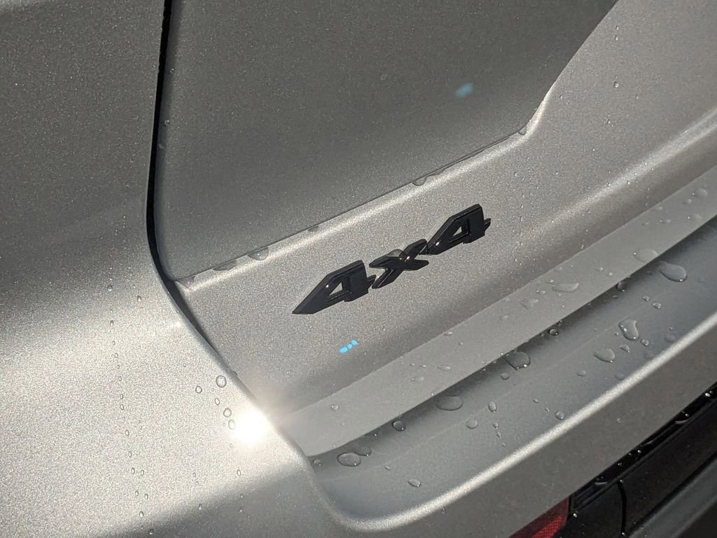 New 2025 Jeep Grand Cherokee Limited w/ Black Appearance Package image 12