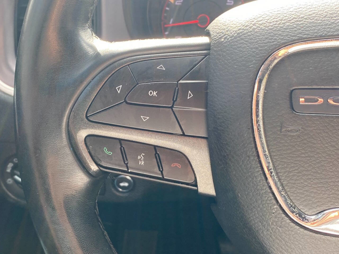 Used 2019 Dodge Charger SXT w/ Blacktop Package image 25