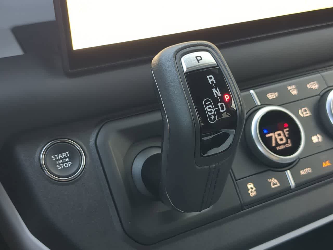Used 2025 Land Rover Defender 110 S image 34