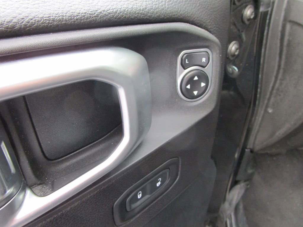 Used 2020 Jeep Wrangler Unlimited Rubicon w/ Dual Top Group image 27