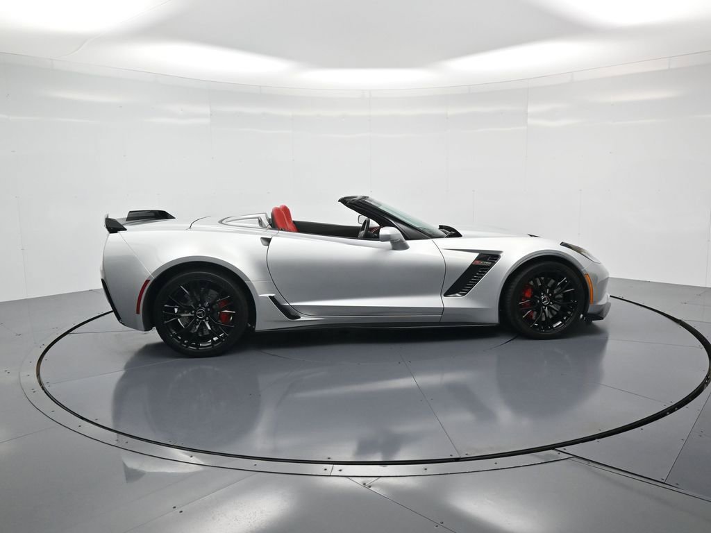 Used 2015 Chevrolet Corvette Z06 w/ 3LZ Preferred Equipment Group image 31