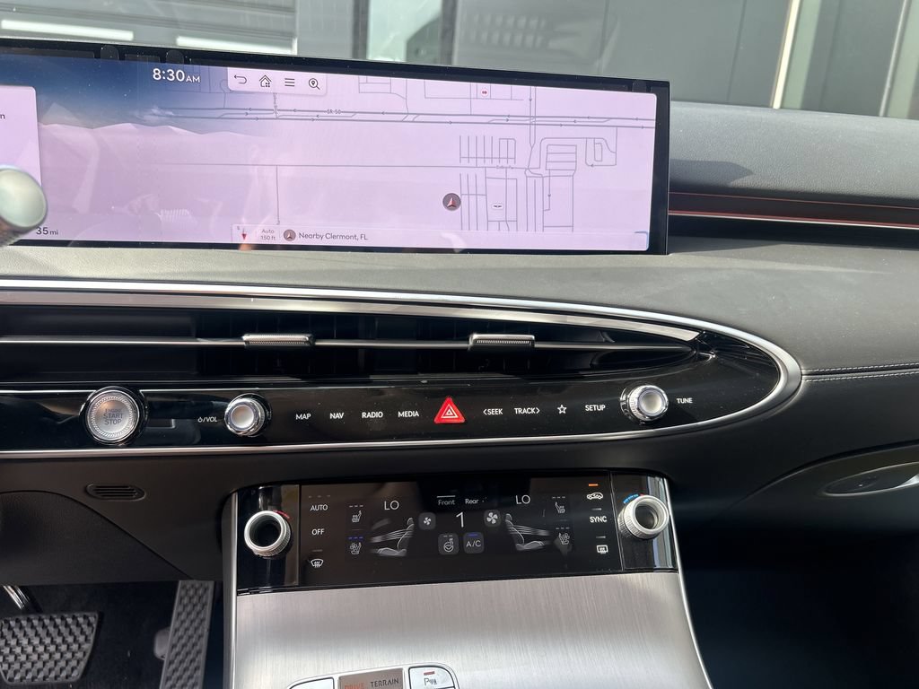 New 2026 Genesis GV70 2.5T Advanced AWD/4WD image 13
