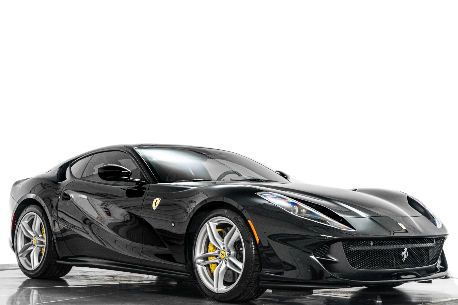 Used 2020 Ferrari 812 Superfast image 33