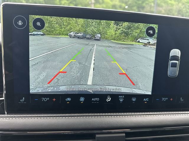 Used 2025 Lincoln Corsair AWD image 26