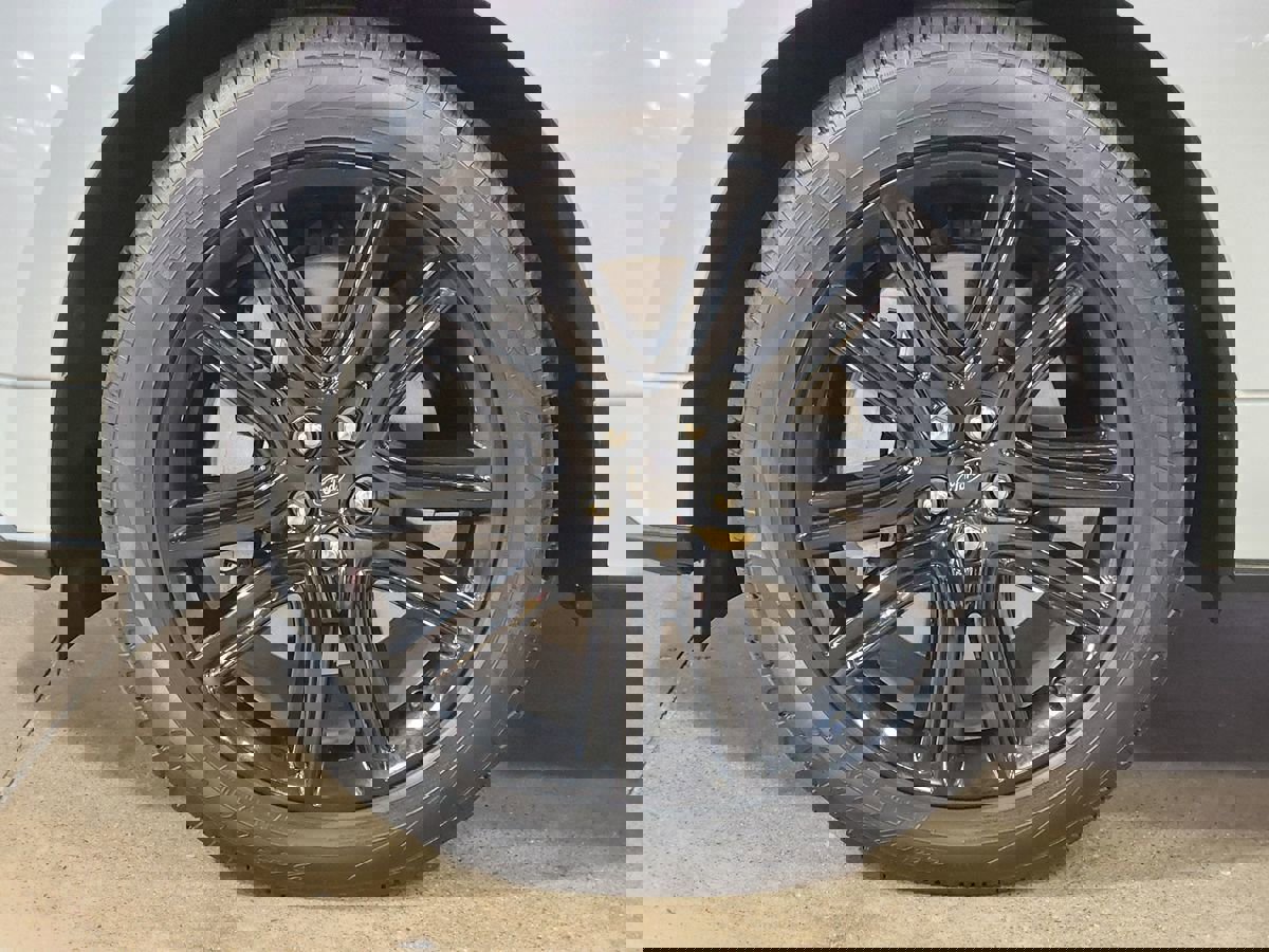 Used 2024 Ford Edge ST-Line image 28