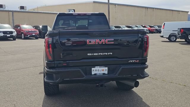 Used 2024 GMC Sierra 2500 AT4 w/ Technology Package AWD/4WD image 8