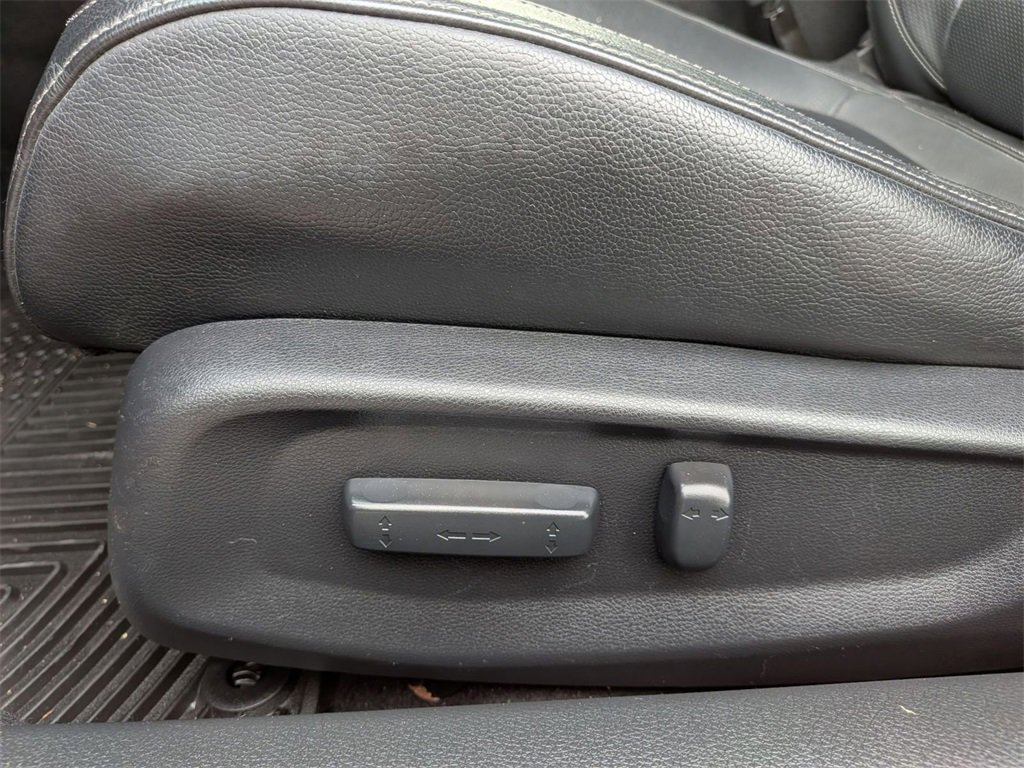 Used 2019 Honda Civic Touring image 13