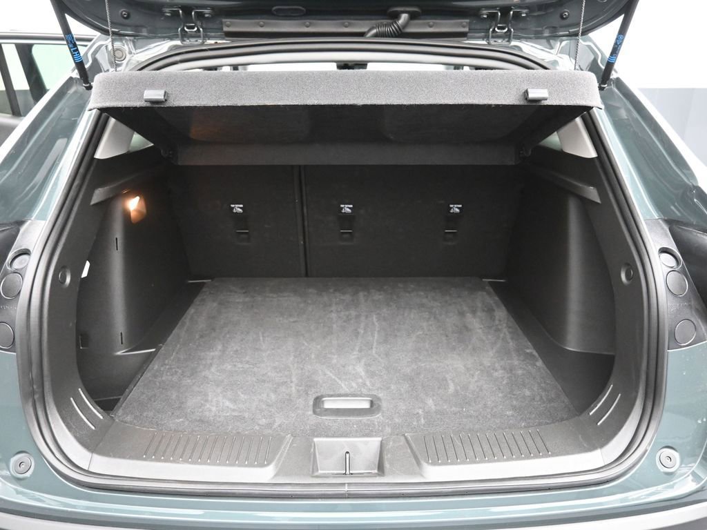 Used 2025 Chevrolet Trax LT image 23