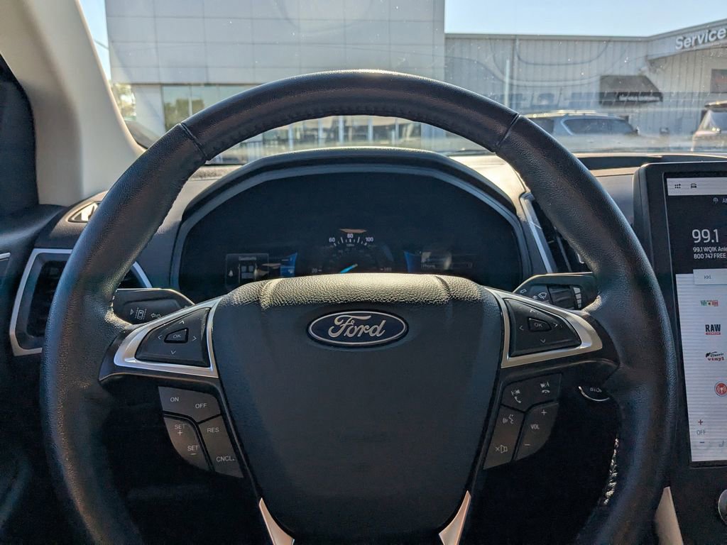 Used 2024 Ford Edge SEL AWD/4WD image 23