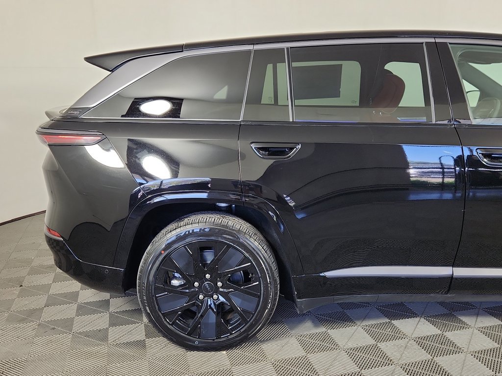 New 2025 Jeep Wagoneer S Launch Edition AWD/4WD image 5