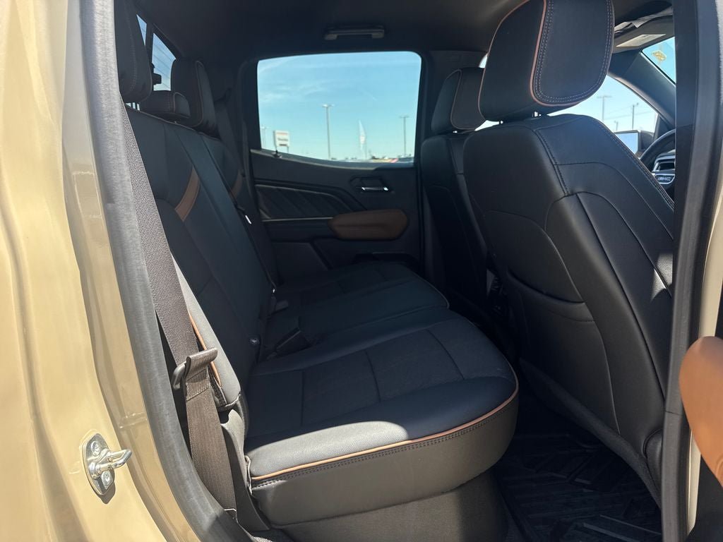 Used 2024 GMC Canyon AT4 AWD/4WD image 14