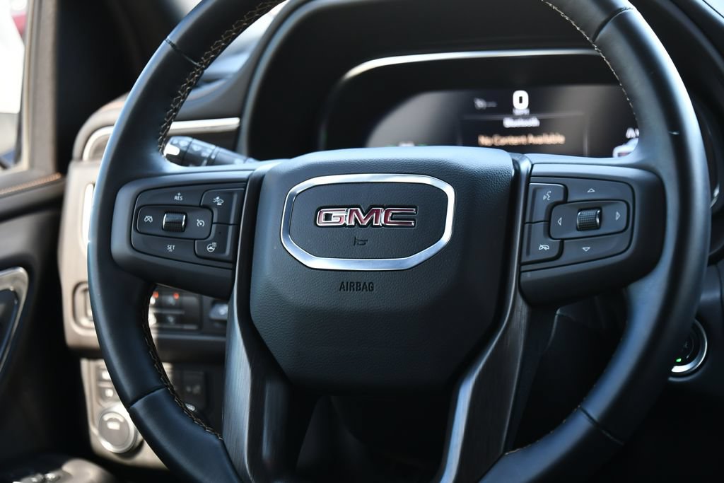 Used 2024 GMC Yukon AT4 w/ AT4 Premium Package AWD/4WD image 36