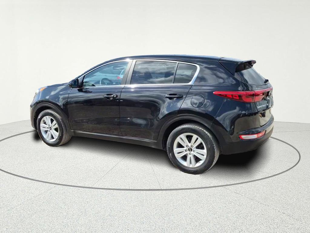 Used 2019 Kia Sportage LX image 4