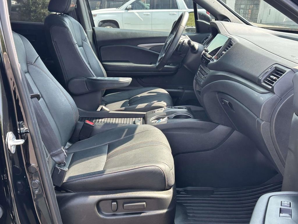 Certified 2023 Honda Passport TrailSport image 7