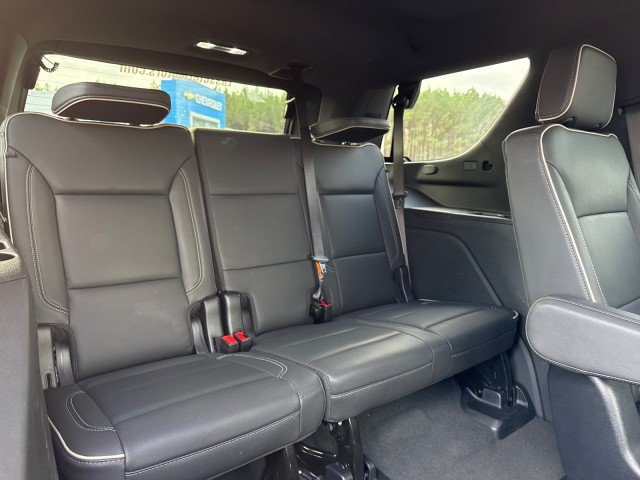 Used 2025 Chevrolet Tahoe Premier RWD image 16