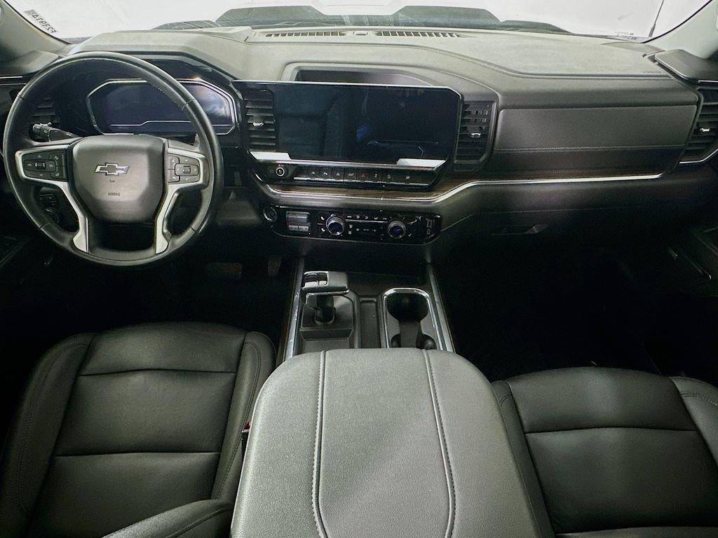 Used 2024 Chevrolet Silverado 1500 LT Trail Boss w/ Convenience Package II image 16