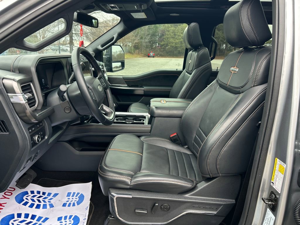 Used 2024 Ford F250 Platinum image 11