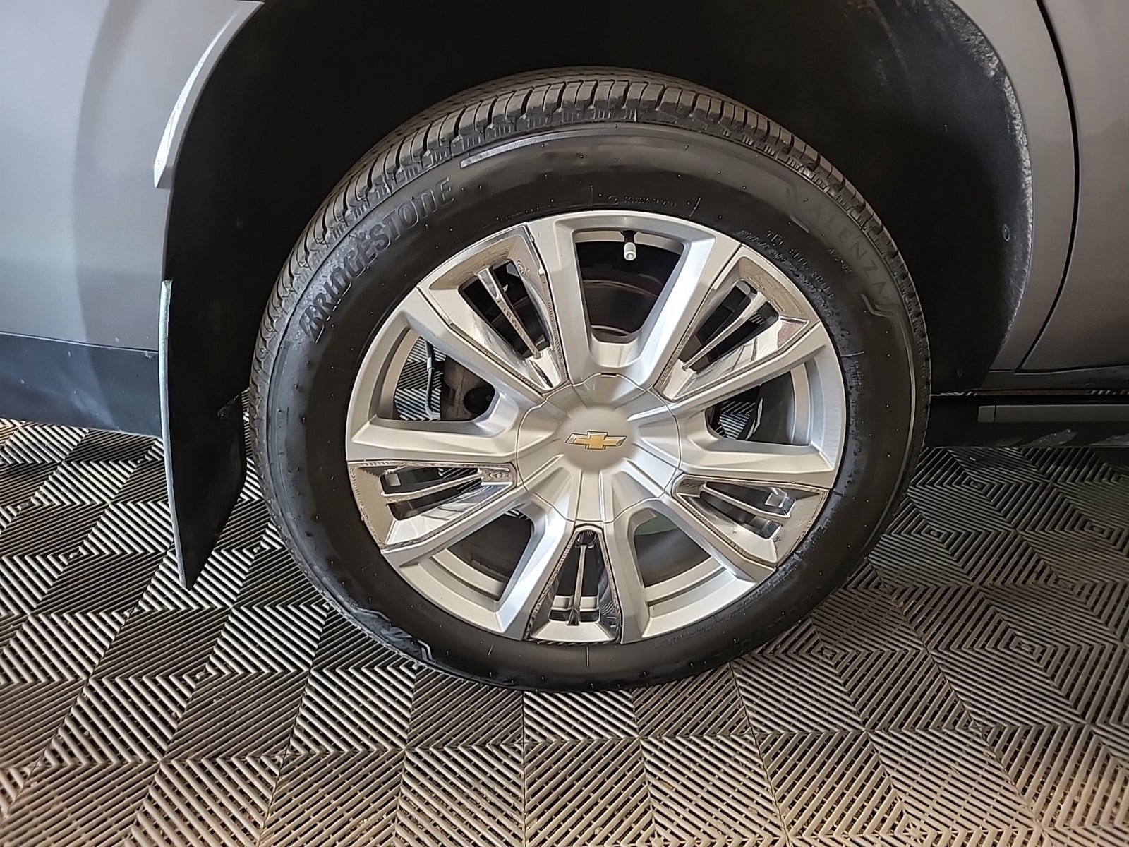 Used 2021 Chevrolet Tahoe High Country w/ Premium Package AWD/4WD image 23