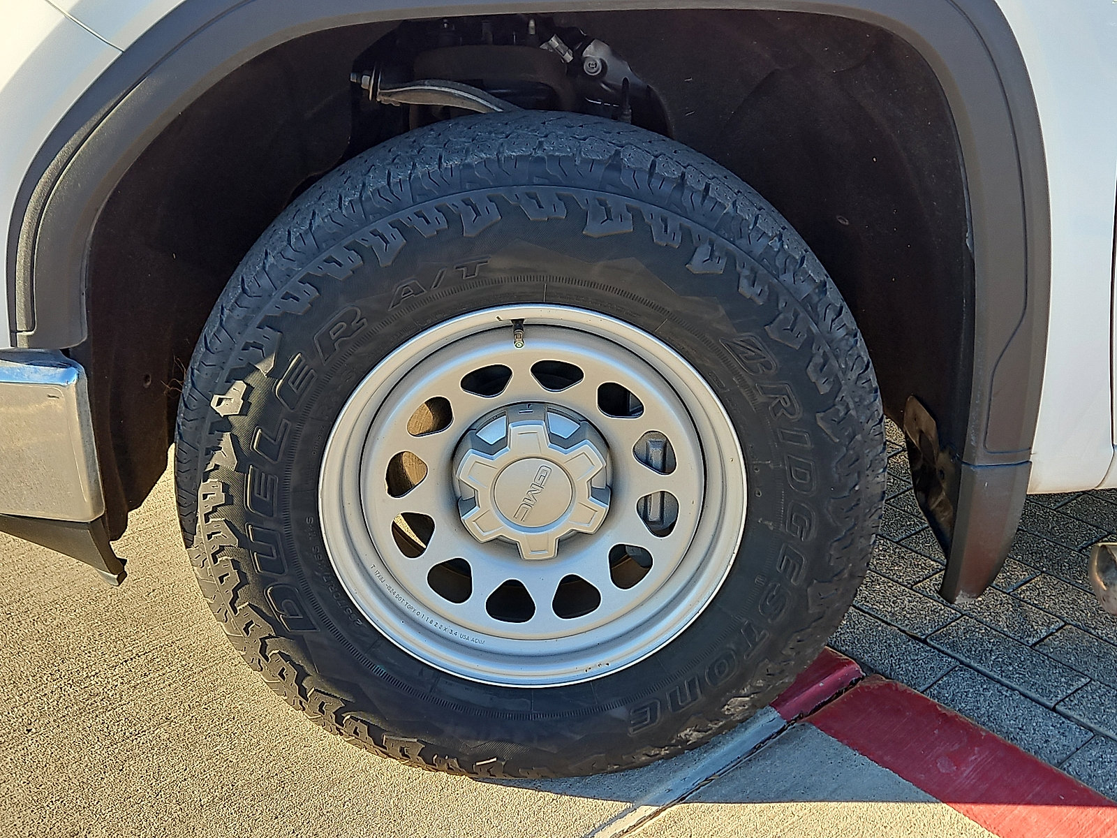 Used 2022 GMC Sierra 1500 Pro w/ Sierra Value Package image 7