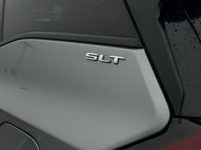 Used 2024 GMC Terrain SLT image 9